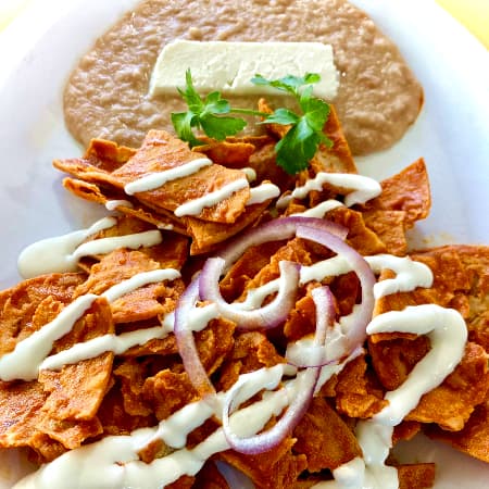 Chilaquiles Rojos (No Picantes)