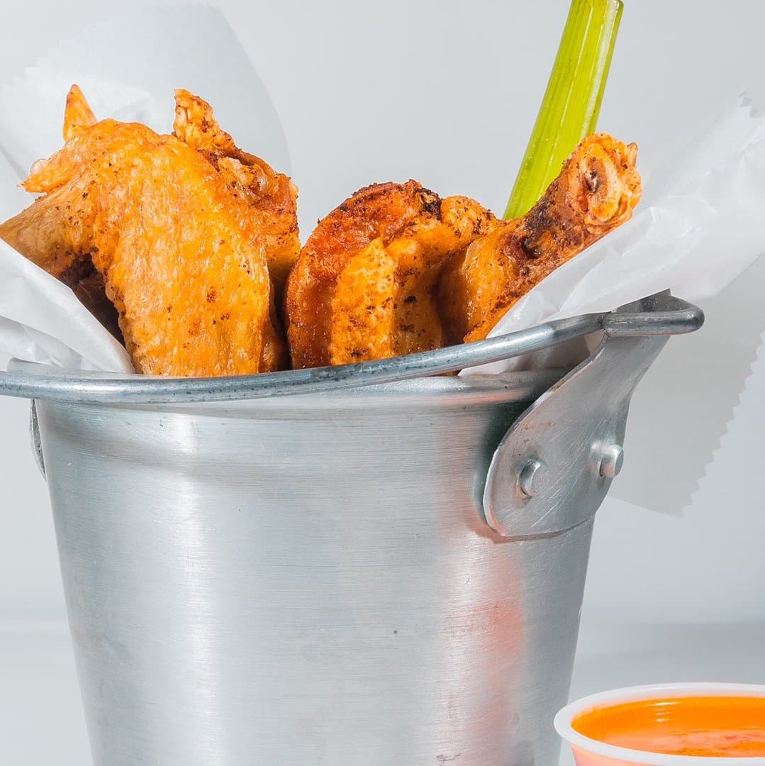 18 Naked Wings