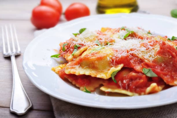 RAVIOLI AL POMODORO