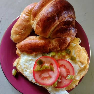 Cruosant de Huevo con Jamon