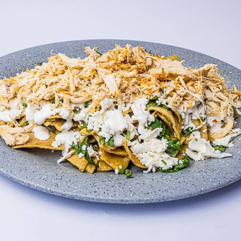 Chilaquiles con Pollo