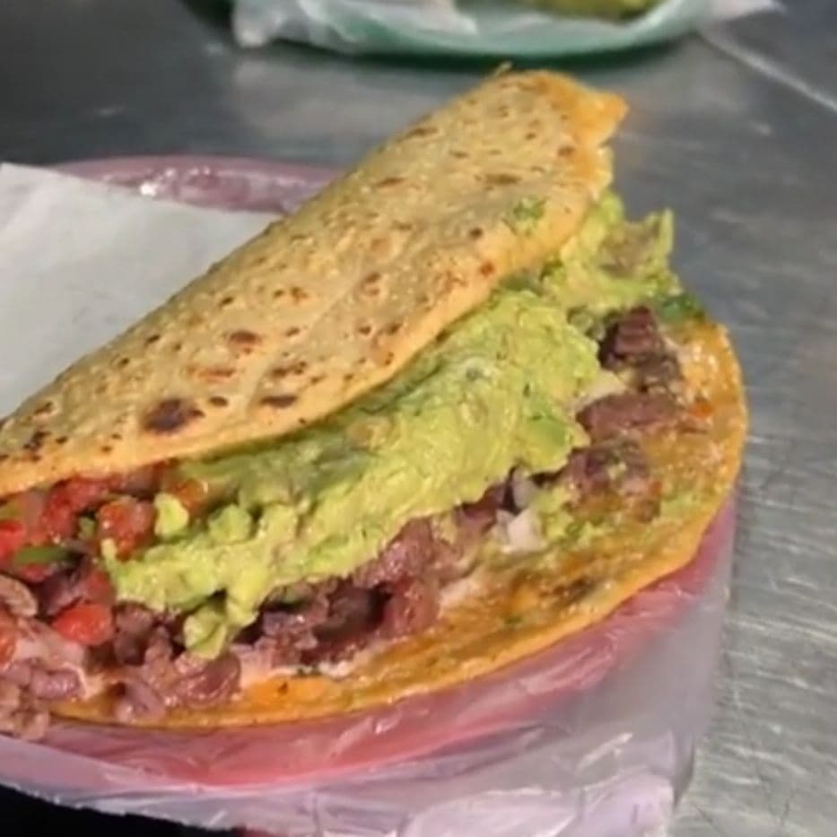 Taco Gigante de Asada + Coca Cola