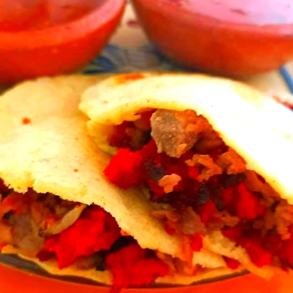Gordita Bistec con Chorizo