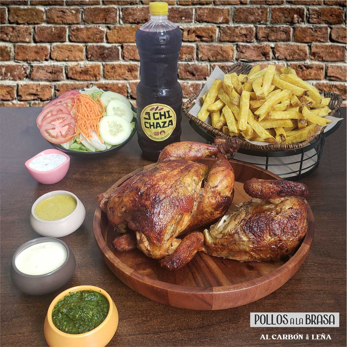 1 + 1/4 Pollo + Papas Fritas + Ensalada + Bebida