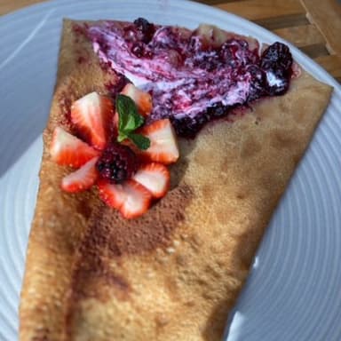 Crepa de Queso con Zarzamora
