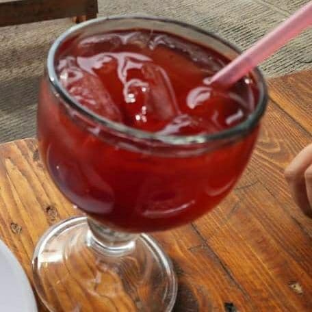 Agua de Frutos Rojos