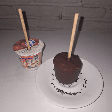 Yoghurt Cubierto De  Chocolate