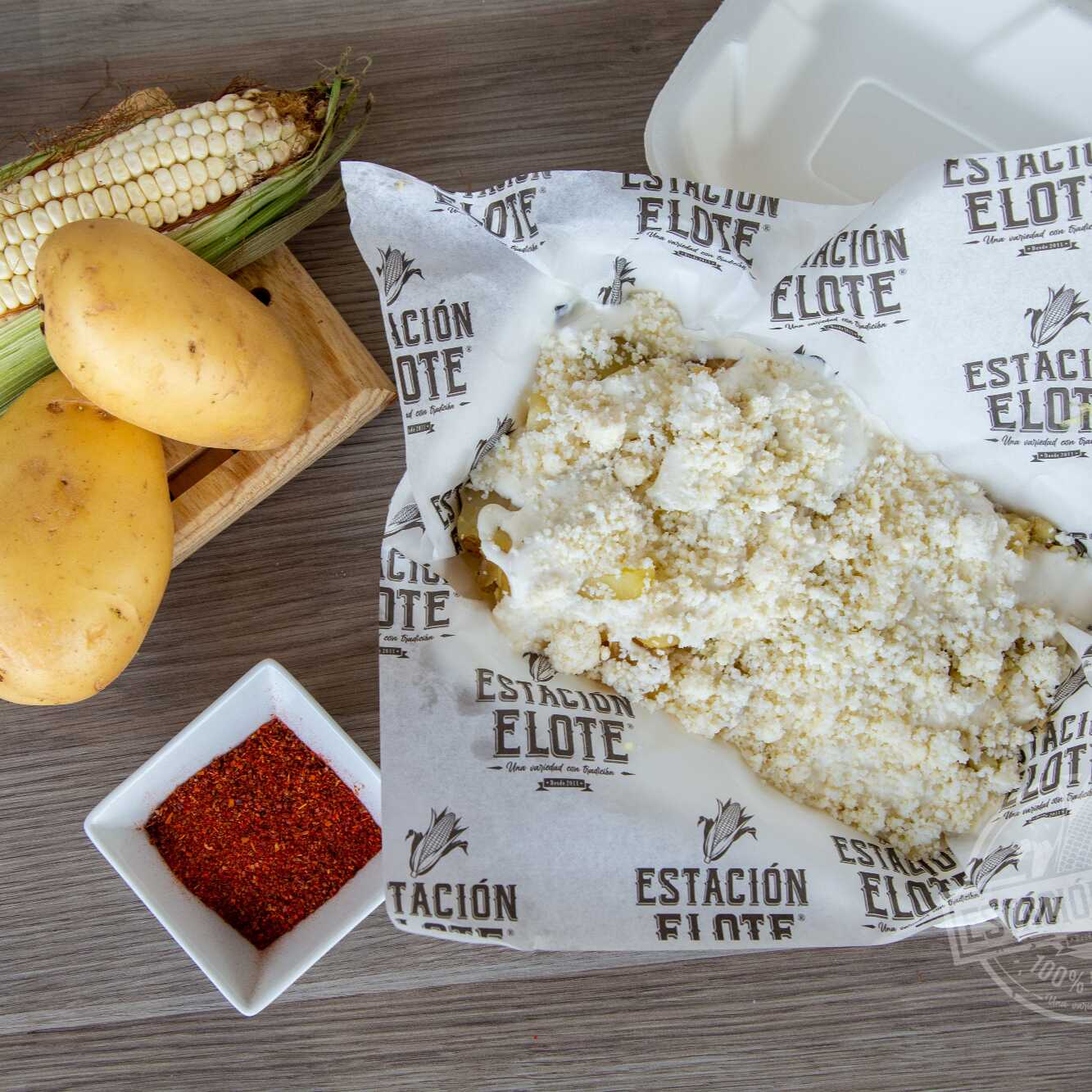 Elote con Papa, Queso y Crema