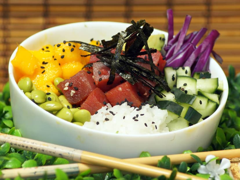 Maca Poke Bar