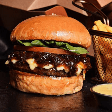 Burger de Quinua,lentejas con cebollas confitadas