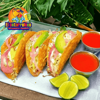 Taco Dorado Deshebrada Pza