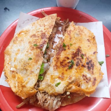 Combo Quesabirria + Consomé + Coca