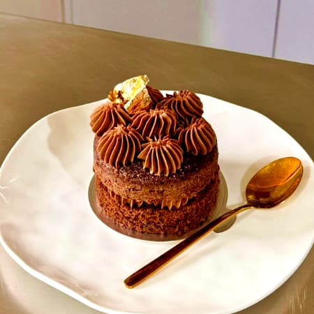 Pastel Individual De Chocolate Y Café