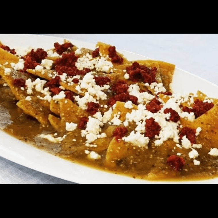 Chilaquiles con Chorizo Verdes