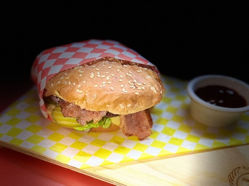 La Zona Burger