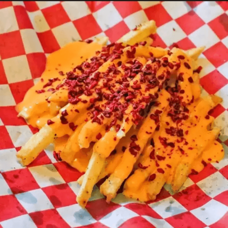 Papas a la Francesa con Queso y Tocino