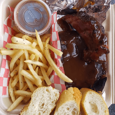 Costillas y Papas