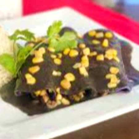 ENCHILADAS DE HUITLACOCHE (4)