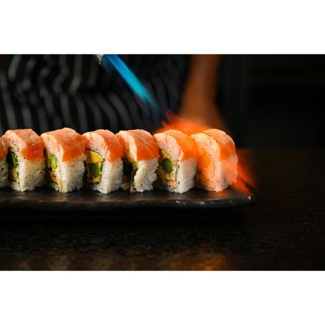 SALMÓN FIRE ROLL