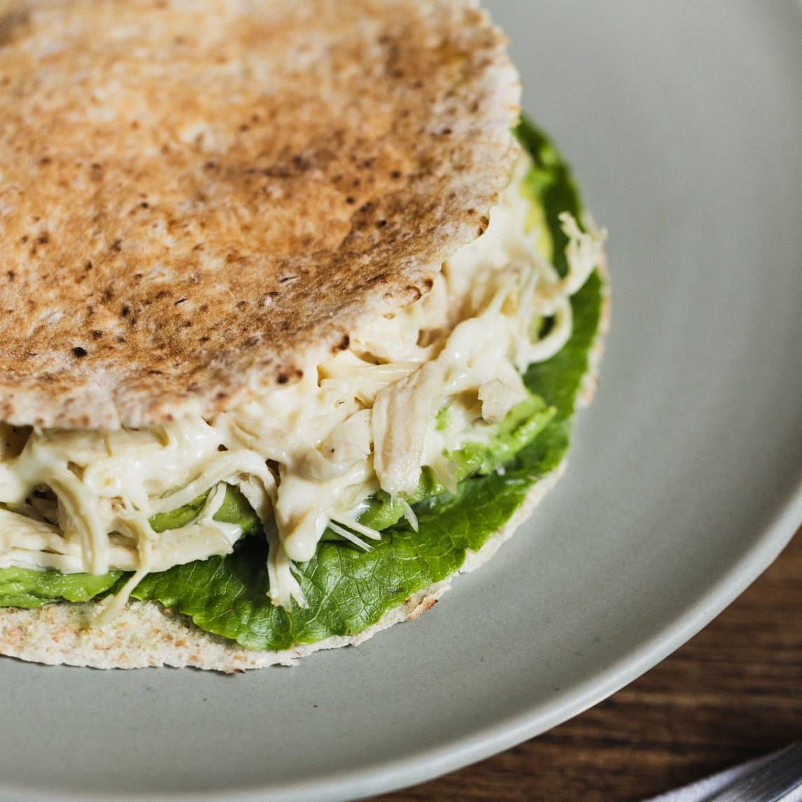 Sándwich Pita Pollo y Palta