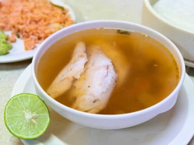 Caldo Especial Desmenuzado
