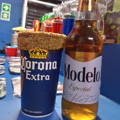 Michelada Modelo Clamato