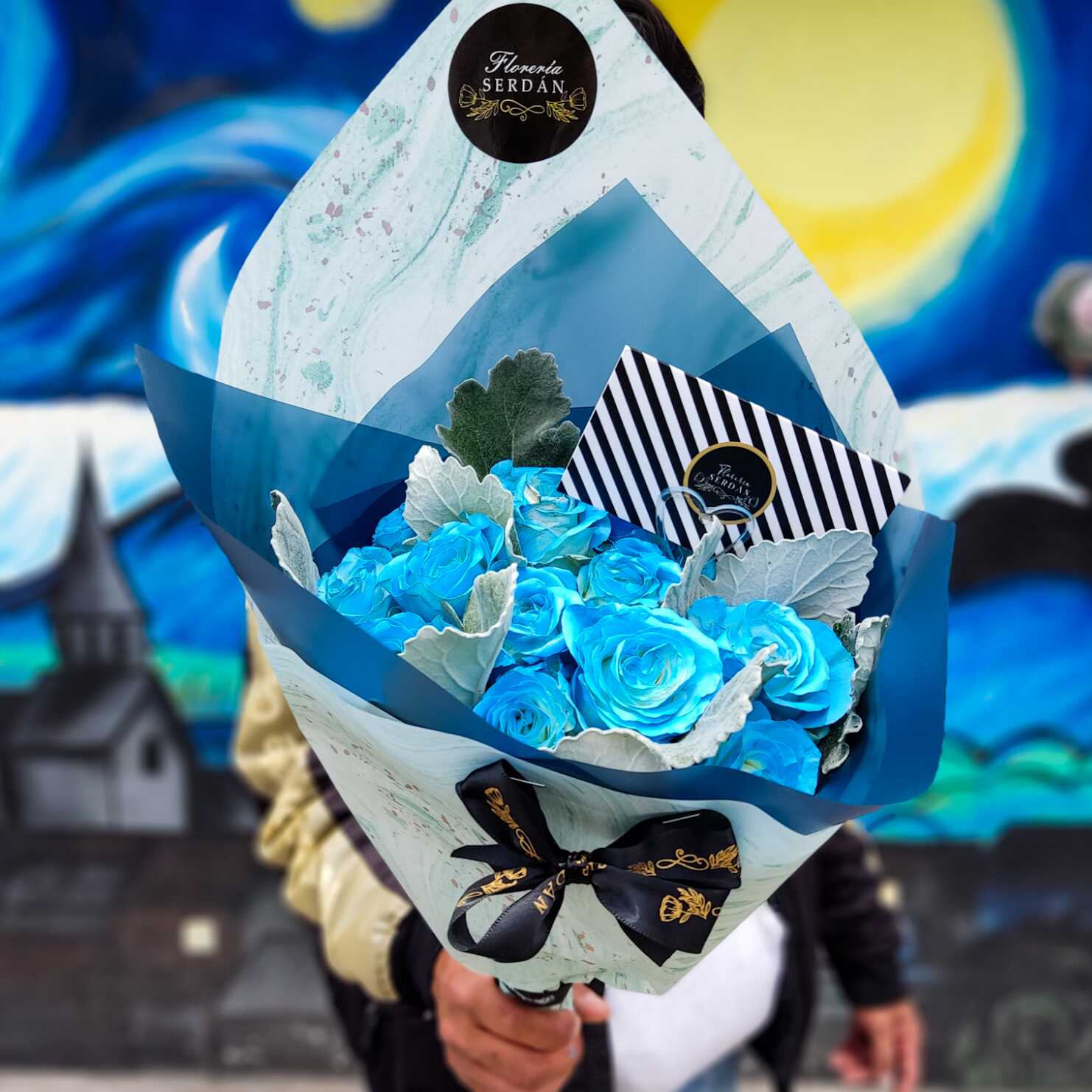 12 Rosas Azules