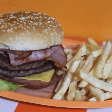 Hamburguesa Doble Carne Con Papas
