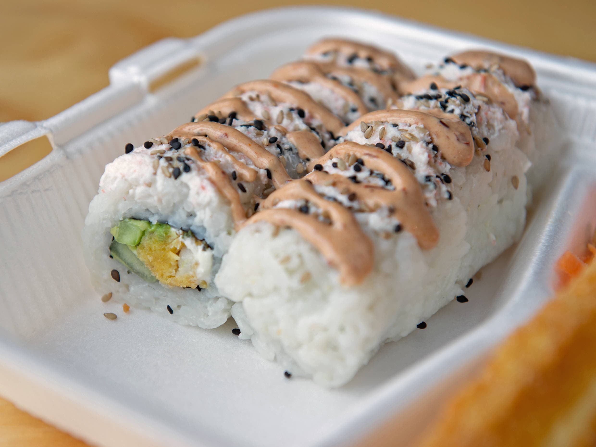 Combo Shibuya Roll más Arroz Frito