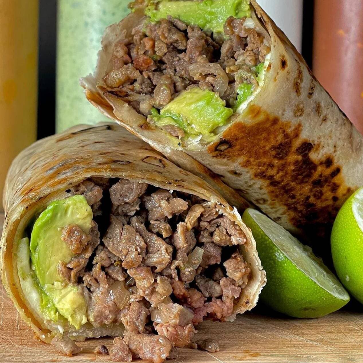 DOS BURRITOS TRADICIONALES + DOS JAMAICAS