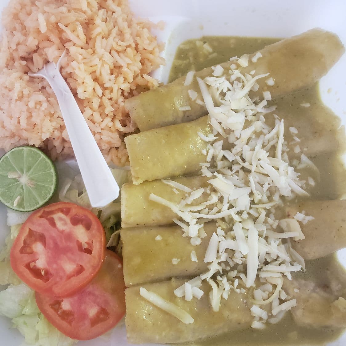 Tacos dorados de pollo