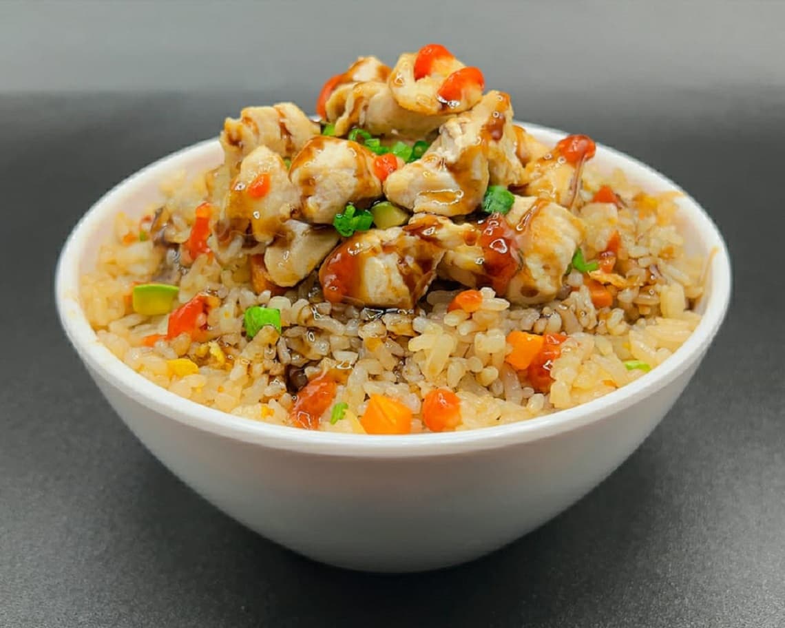 Yakimeshi de Pollo