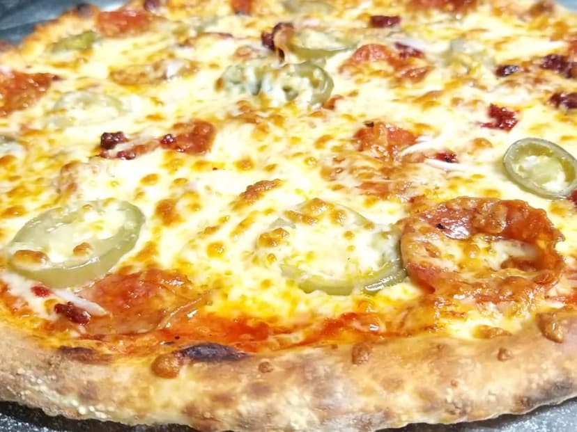 Ernie's Pizzas Horneadas a la Leña