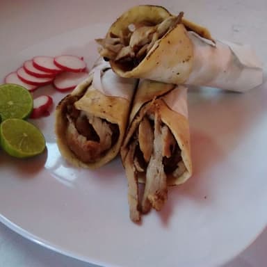 3 Tacos Orientales + Bebida a Elegir