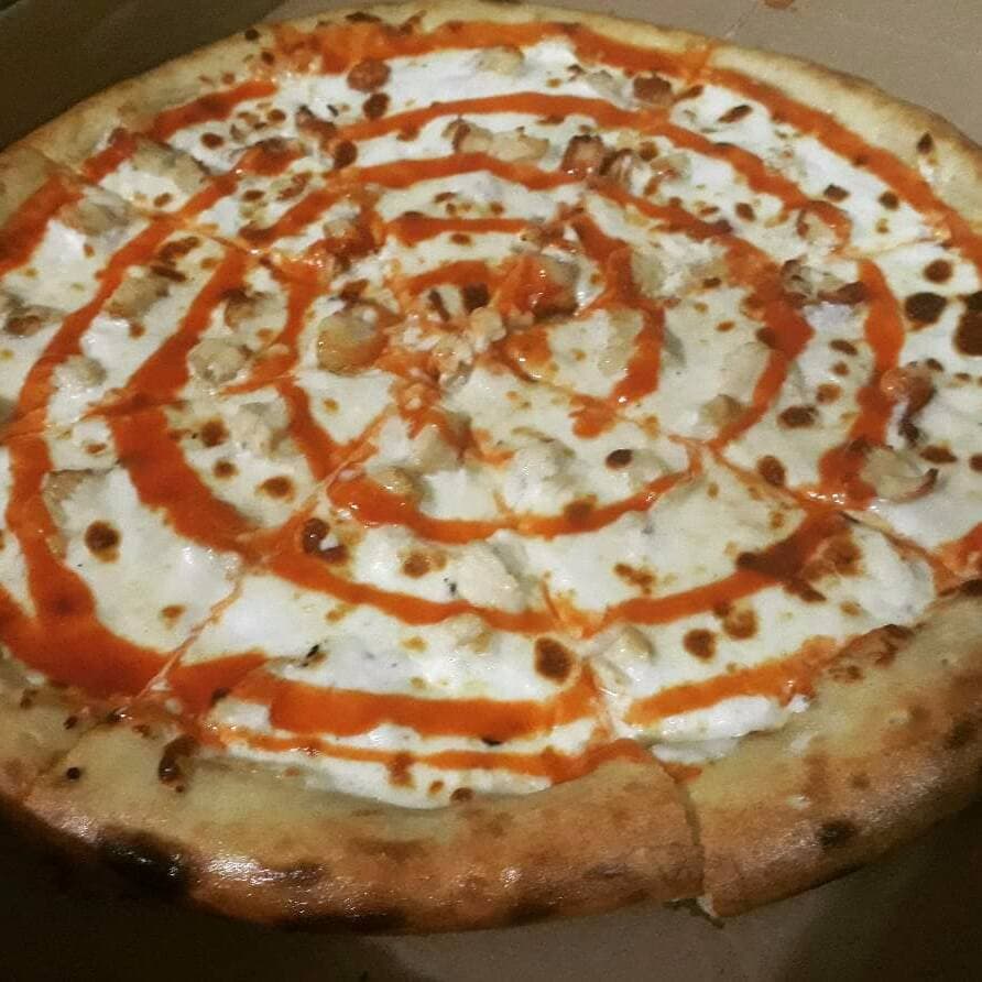 Pizza Grande Hot Wings