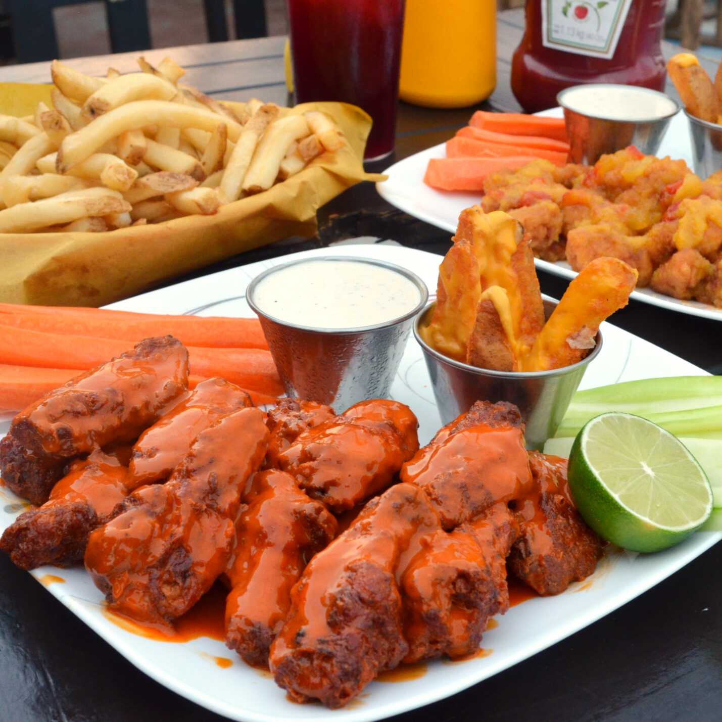 Boneless Buffalo + Papas Gajo