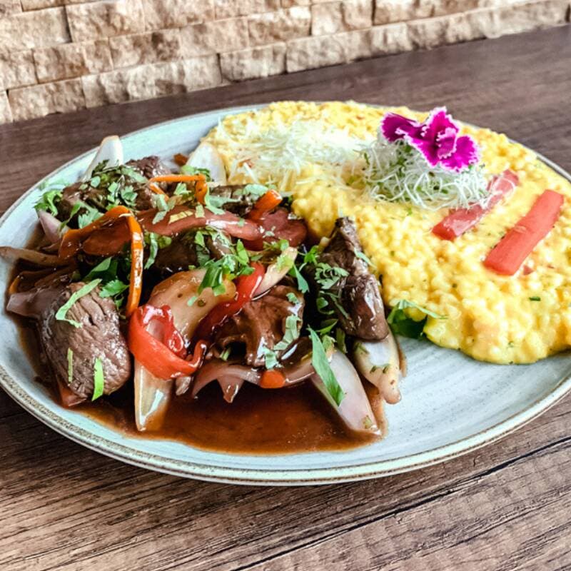 Lomo Saltado con Risotto a Elección