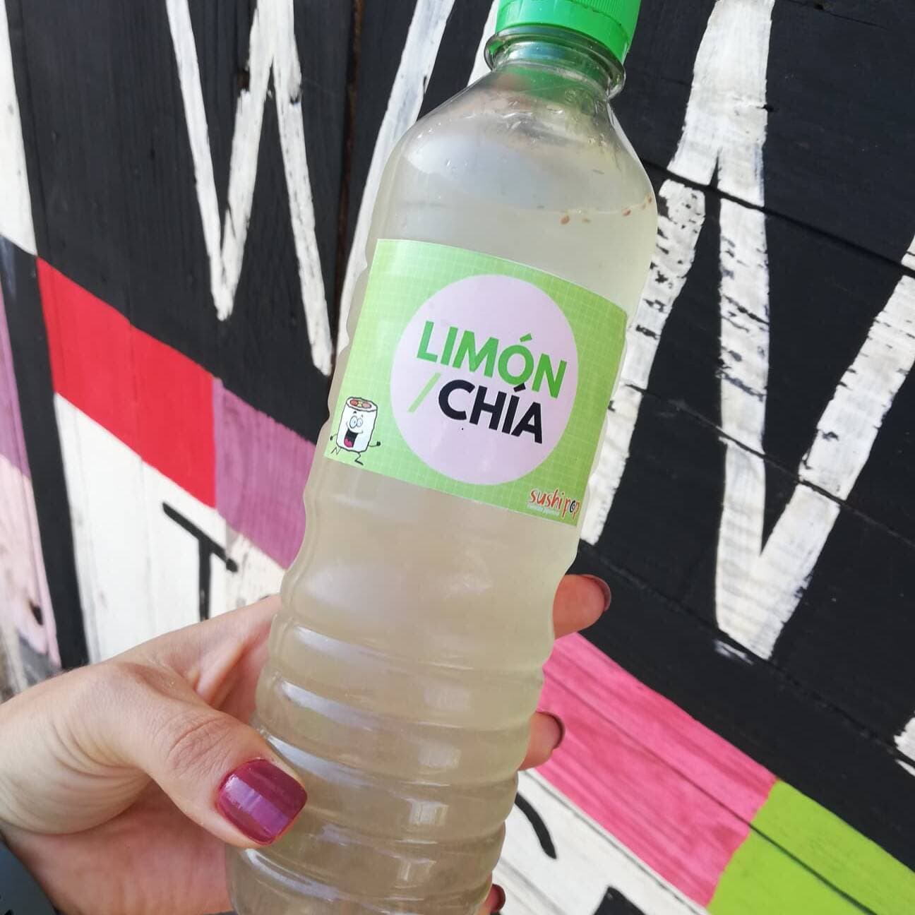 Agua de Limón con Chía