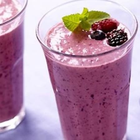 Jugo De Mora En Leche
