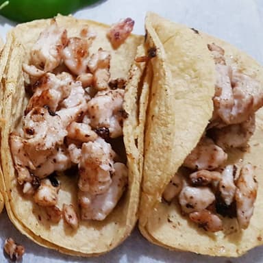 Orden de tacos de pollo, 4 piezas