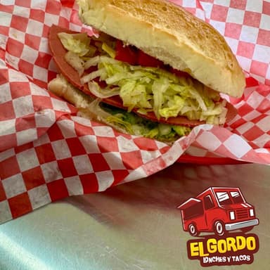 Lonche de Aguacate con Salchichon