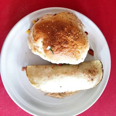 Cemita de chuleta con queso.
