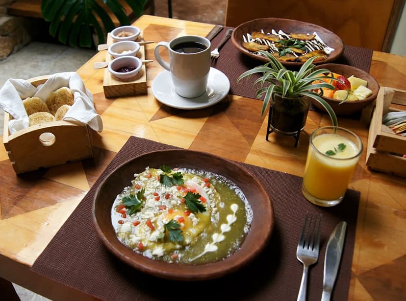 Muil: Coffee & Desayunos