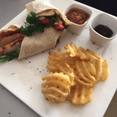 Combo-Wrap + Papas Campesinas
