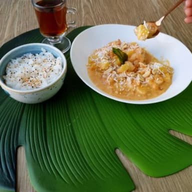 Curry de camarones