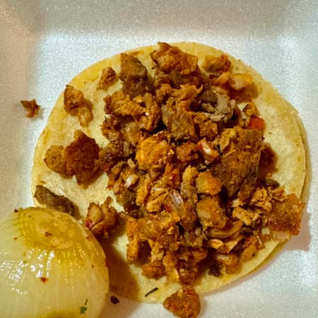 Tacos Con Queso Suadero