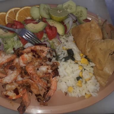 Camarones al Ajillo