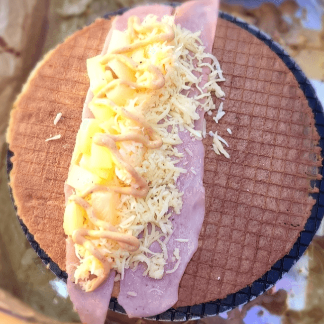 Hawaiana con Queso Bola