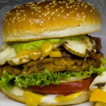 Hamburguesa Veggie Con Papas a la Francesa