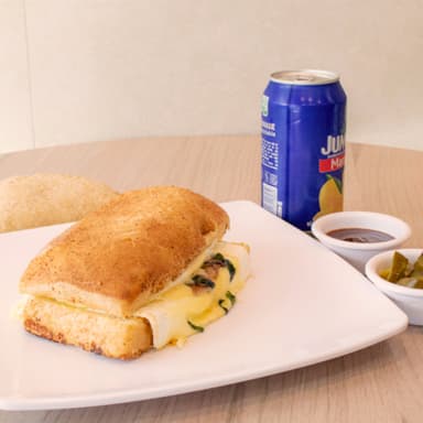 Combo Panini 4 Quesos
